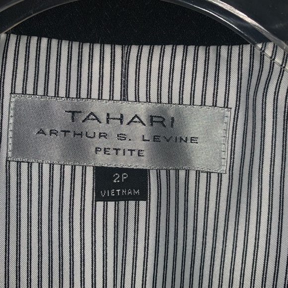 Beautiful suit - Picture 7 of 13